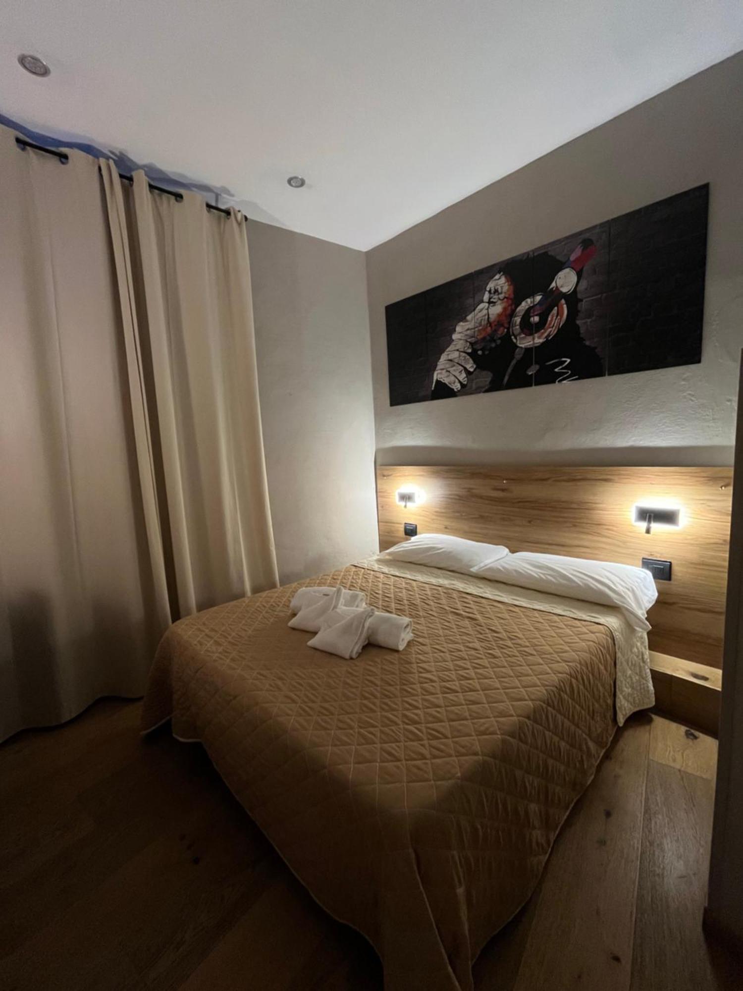 Hotel Pino ليريسي المظهر الخارجي الصورة