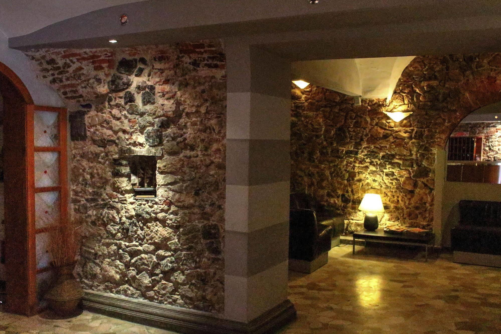 Hotel Pino ليريسي المظهر الخارجي الصورة