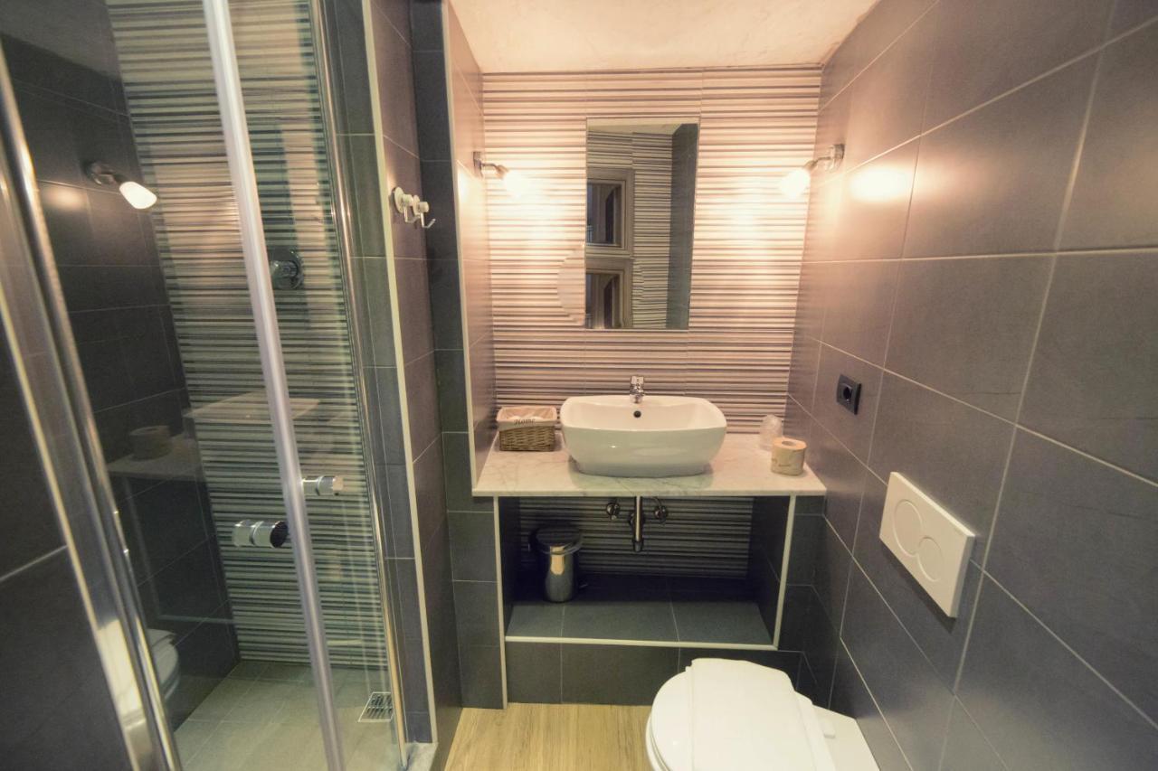 Hotel Pino ليريسي المظهر الخارجي الصورة